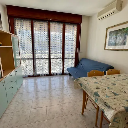 Frontemare 6 Posti Letto + Posto Auto Gratuito *