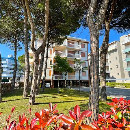 Frontemare 6 Posti Letto + Posto Auto Gratuito Bibione