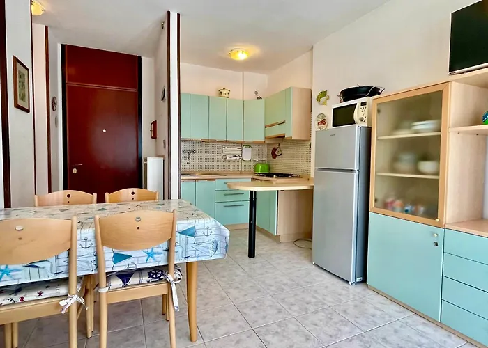 Frontemare 6 Posti Letto + Posto Auto Gratuito Apartment