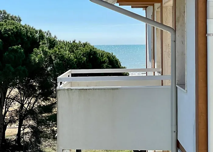 Apartman Frontemare 6 Posti Letto + Posto Auto Gratuito Bibione