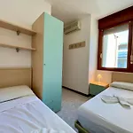 Frontemare 6 Posti Letto + Posto Auto Gratuito Апартаменти