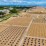 Frontemare 6 Posti Letto + Posto Auto Gratuito *