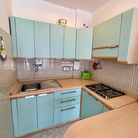 Frontemare 6 Posti Letto + Posto Auto Gratuito