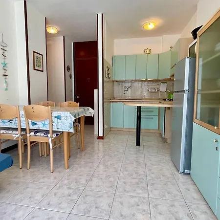 Frontemare 6 Posti Letto + Posto Auto Gratuito *