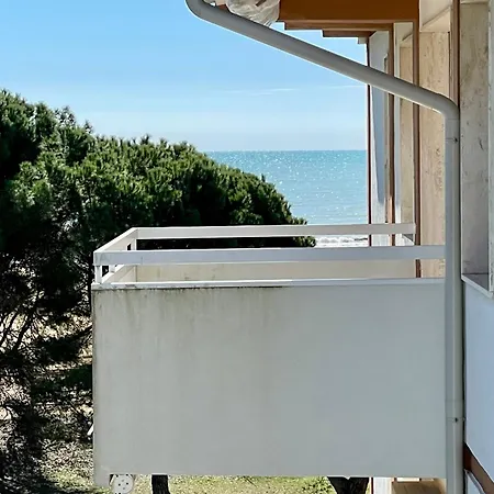 Apartamento Frontemare 6 Posti Letto + Posto Auto Gratuito Bibione