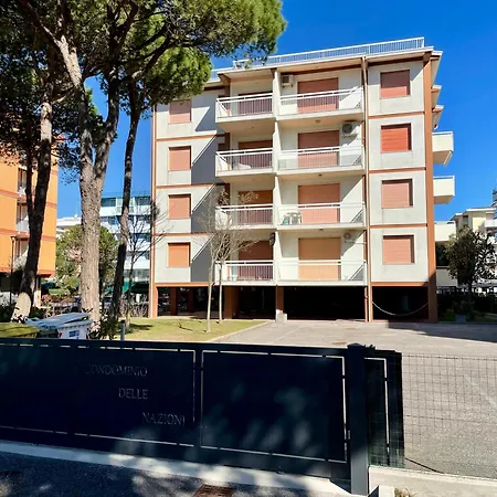 Frontemare 6 Posti Letto + Posto Auto Gratuito * Bibione