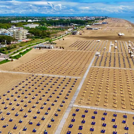 Frontemare 6 Posti Letto + Posto Auto Gratuito *