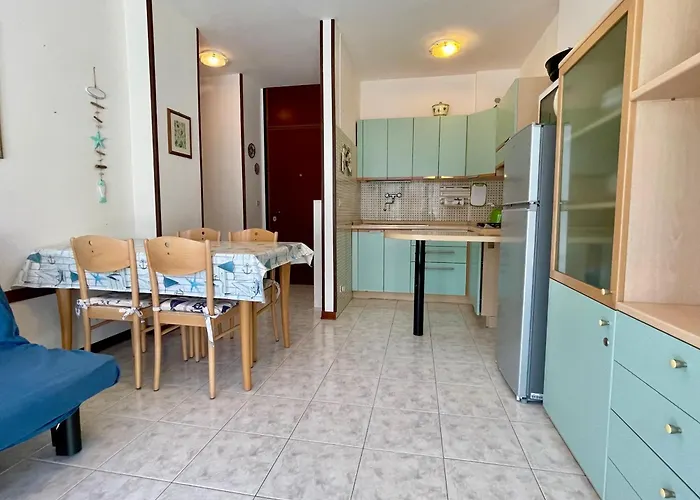 Frontemare 6 Posti Letto + Posto Auto Gratuito *