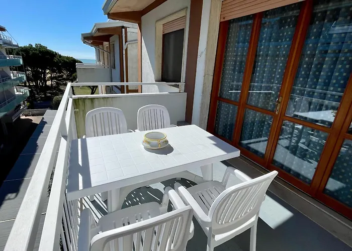 Frontemare 6 Posti Letto + Posto Auto Gratuito Bibione