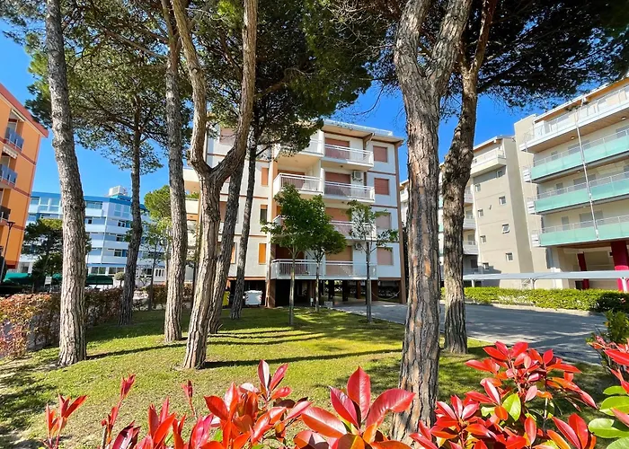 Frontemare 6 Posti Letto + Posto Auto Gratuito Bibione
